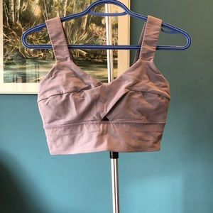 Lululemon bra top size 6 new condition nice purple colour
